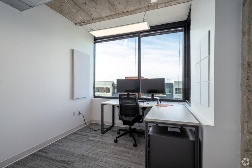 More Photos Of 1515 Mockingbird Ln, Charlotte Office For Lease