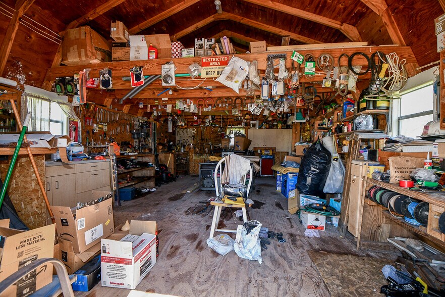 More Photos Of 540 Chisolm Trl, Wallis Manufactured Housing Mobile Home Park For Sale