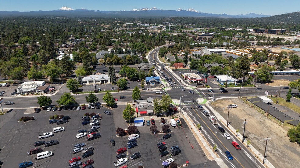 More Photos Of 612 SE 3rd St, Bend Fast Food For Sale