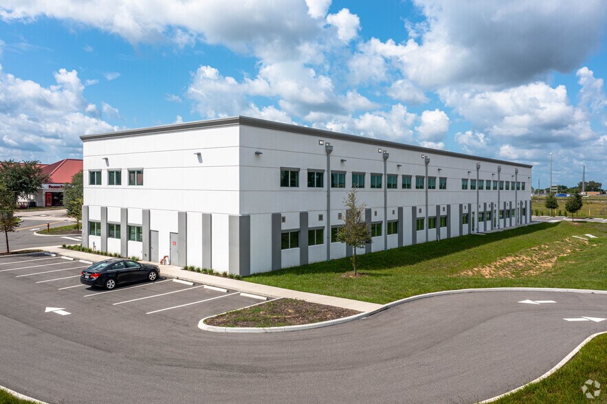 More Photos Of 130 Ridge Center Dr, Davenport Medical For Lease