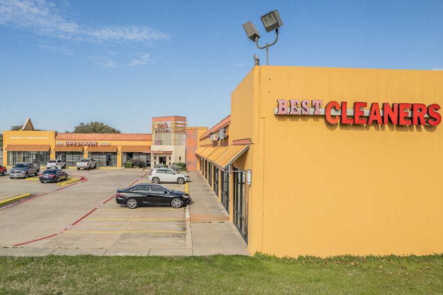 More Photos Of 5110 Paige Rd, The Colony Unknown For Lease