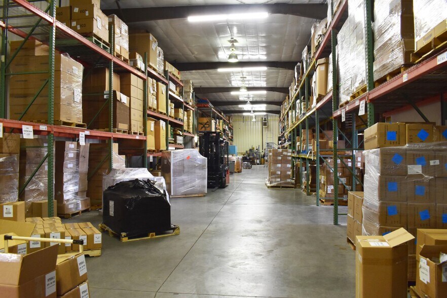 More Photos Of 410 Haugen Rd, Edgerton Light Manufacturing For Lease