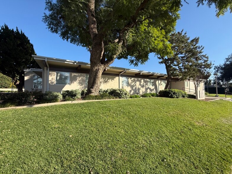 More Photos Of 9244 Zelzah Ave, Northridge Specialty For Sale
