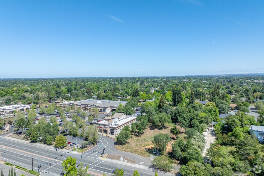 More Photos Of 8929 Madison Ave, Fair Oaks Freestanding For Lease
