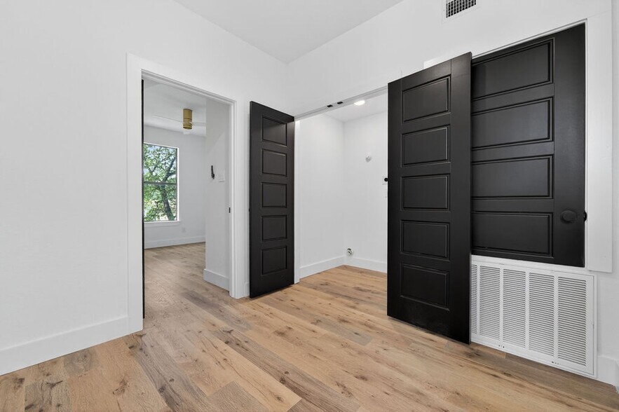 More Photos Of 125 Dashiell St, San Antonio Multifamily For Sale
