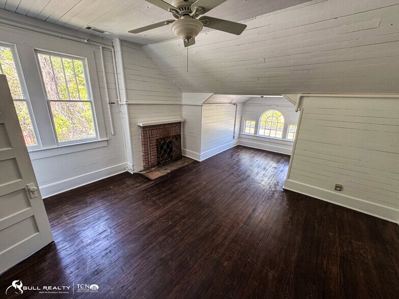 More Photos Of 336 Highway 9 S, Dawsonville Office Residential For Sale
