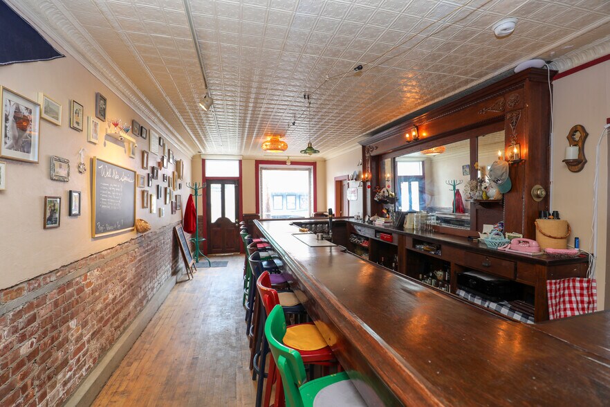 More Photos Of 407 Main st, Rosendale General Retail For Lease