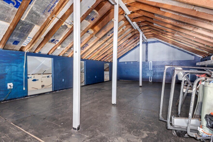 More Photos Of 825 (AKA 45200) Port rd, Point Arena Marina For Sale