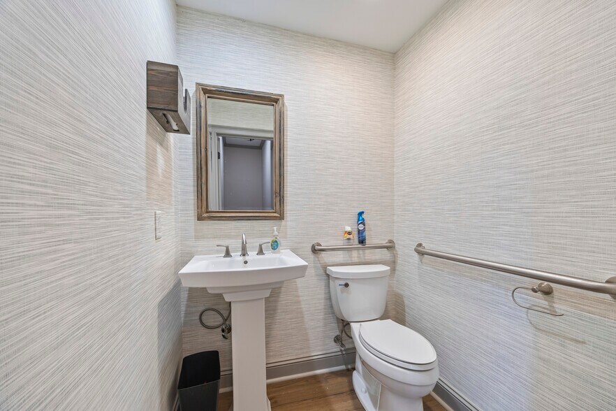 More Photos Of 1551 Jennings Mill Rd, Watkinsville Medical For Lease