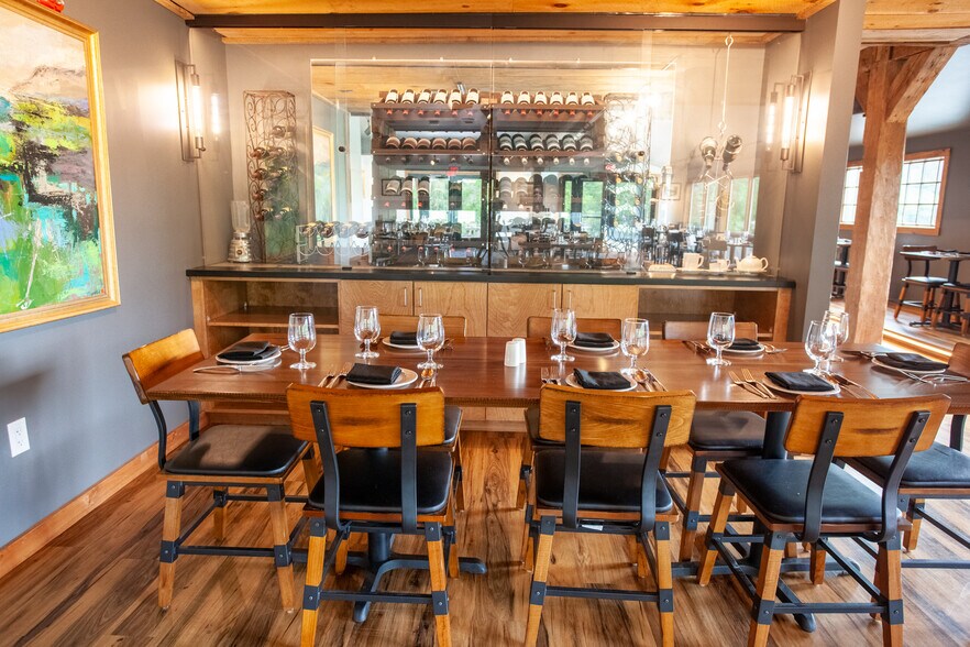 More Photos Of 117 Burgoyne Rd, Ticonderoga Restaurant For Sale