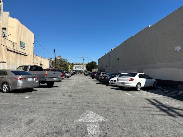 More Photos Of 111 E Avenue 26, Los Angeles Freestanding For Lease