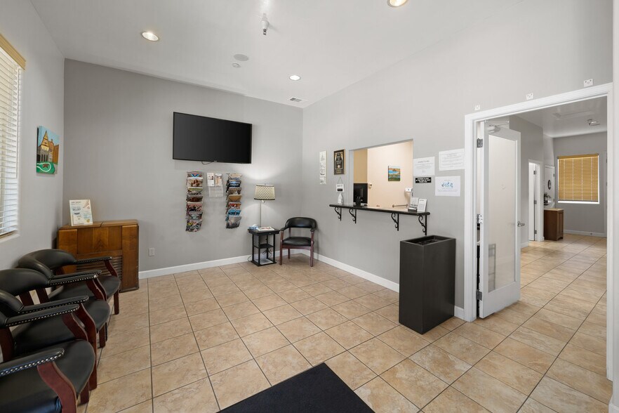 More Photos Of 71-75 N Main St, Templeton Office For Lease