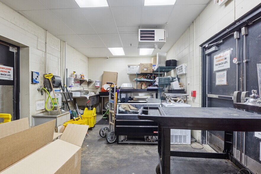 More Photos Of 7909 High School Rd, Elkins Park Restaurant For Lease