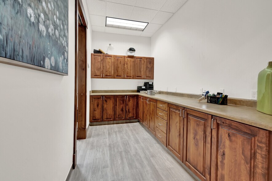 More Photos Of 8915 S 700 E, Sandy Office For Sale