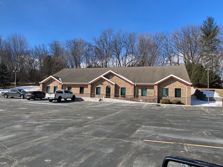 Primary Photo Of 112 Packerland Dr, Green Bay Office For Lease