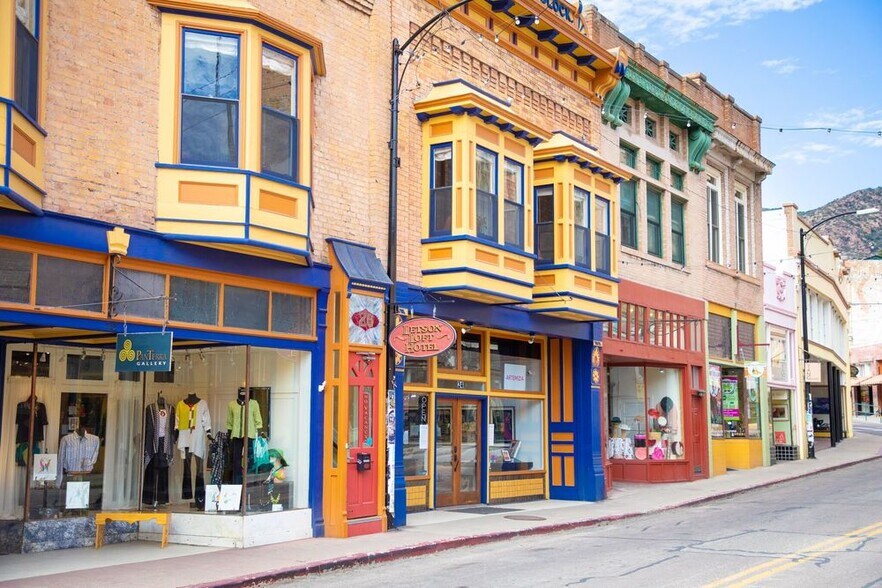 Primary Photo Of 26 Main St, Bisbee Hotel For Lease