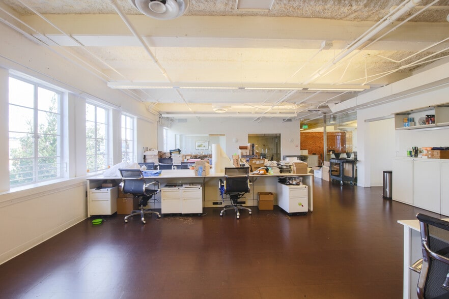 More Photos Of 2154 W Sunset Blvd, Los Angeles Loft Creative Space For Sale