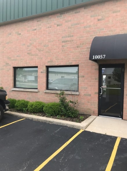 More Photos Of 10045-10059 Bode St, Plainfield Light Manufacturing For Lease