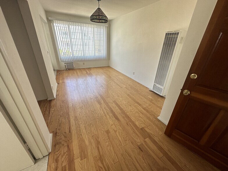 More Photos Of 1403 N Vista St, Los Angeles Apartments For Sale