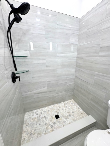 More Photos Of 1500 W Loudon St, Philadelphia Office Residential For Lease