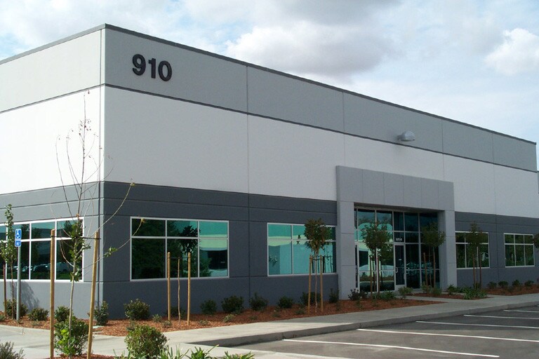 More Photos Of 910 Riverside Pky, West Sacramento Light Manufacturing For Lease