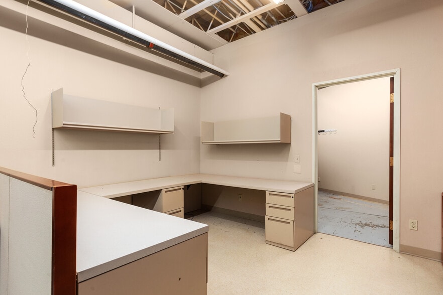 More Photos Of 555 Corporate Dr, Kalispell Medical For Lease
