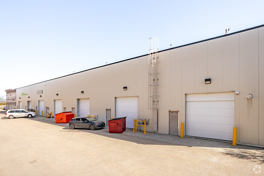 More Photos Of 18905 111 Av NW, Edmonton Flex For Sale