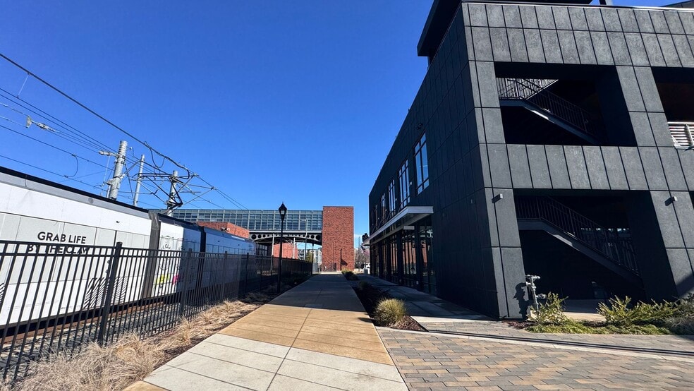 More Photos Of 3232 South Blvd, Charlotte Unknown For Lease