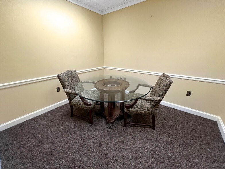 More Photos Of 205 Patton St, Danville Office For Lease