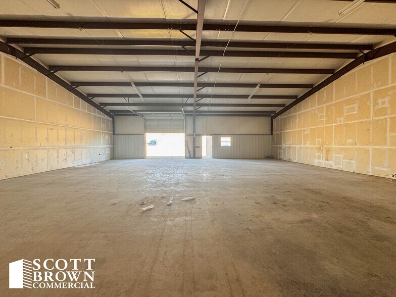 More Photos Of 900 Utility Rd, Sanger Unknown For Lease