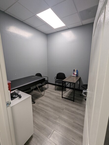 More Photos Of 3015 Calloway Dr, Bakersfield Storefront Retail Office For Sale