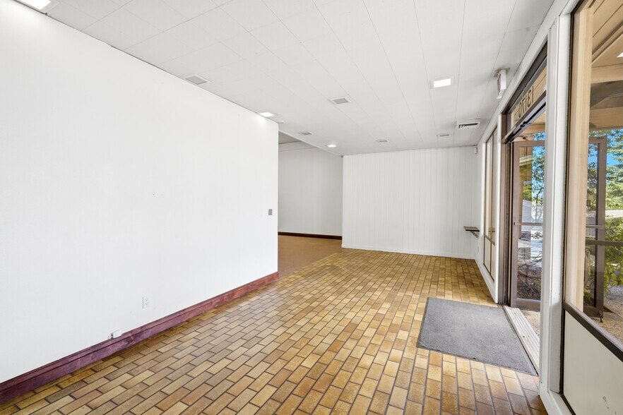 More Photos Of 13170 Lincoln Way, Auburn Office For Sale