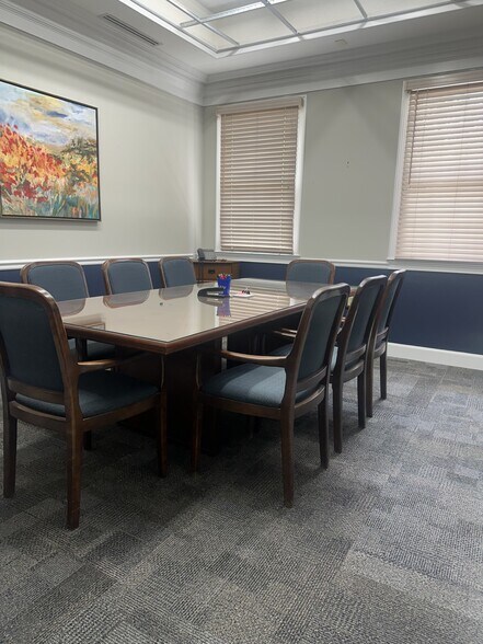 More Photos Of 3006 N Patterson St, Valdosta Office For Sale