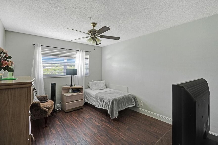 More Photos Of 11937 NW 31st St, Coral Springs Assisted Living For Sale
