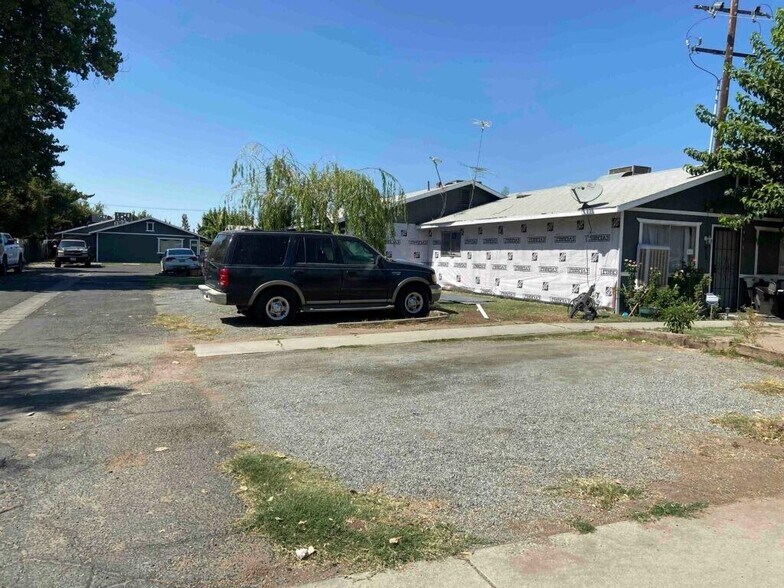 More Photos Of 915 N Rinaldi St, Visalia Apartments For Sale