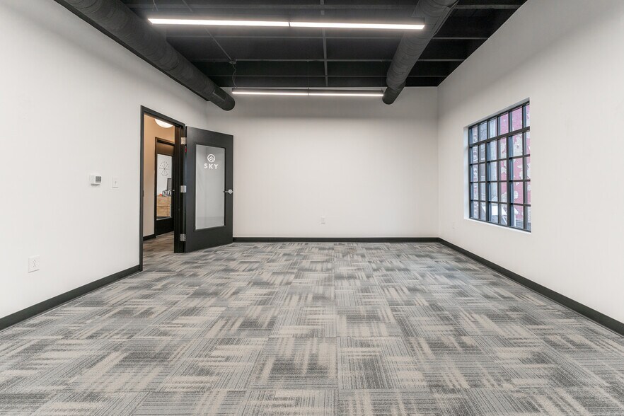 More Photos Of 1028 Virginia Ave, Indianapolis Office For Lease