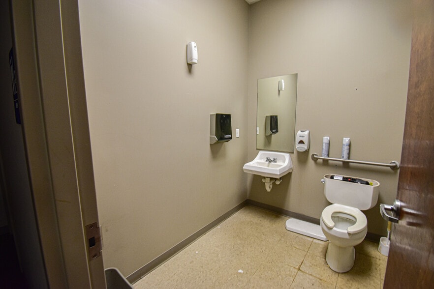 More Photos Of , Tuscaloosa Unknown For Sale