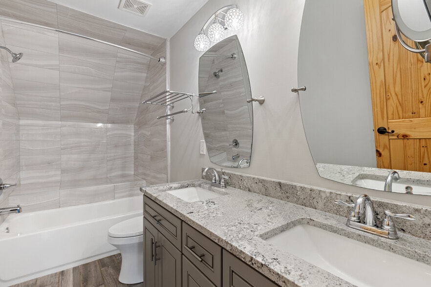 More Photos Of 5735 Archer Ave, Cumming Apartments For Sale