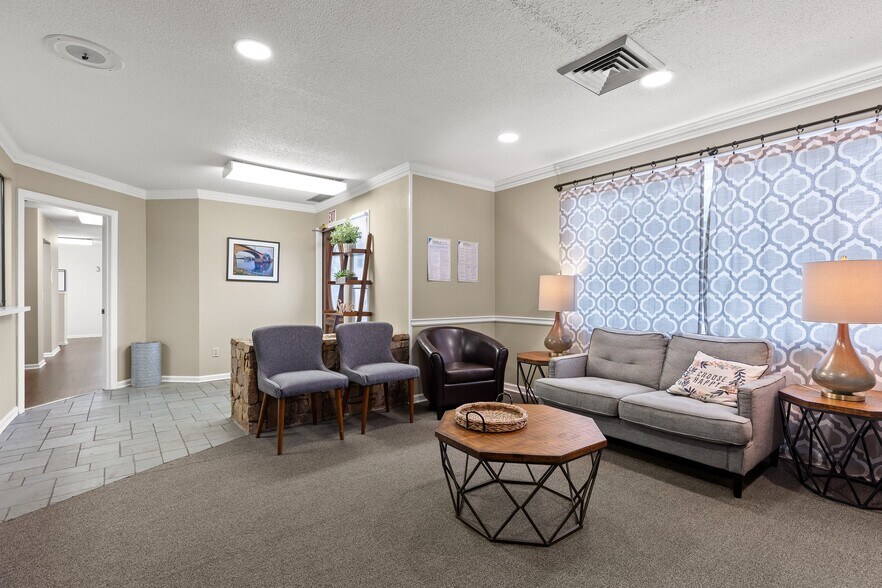 More Photos Of 4611 Hixson Pike, Hixson Office For Lease