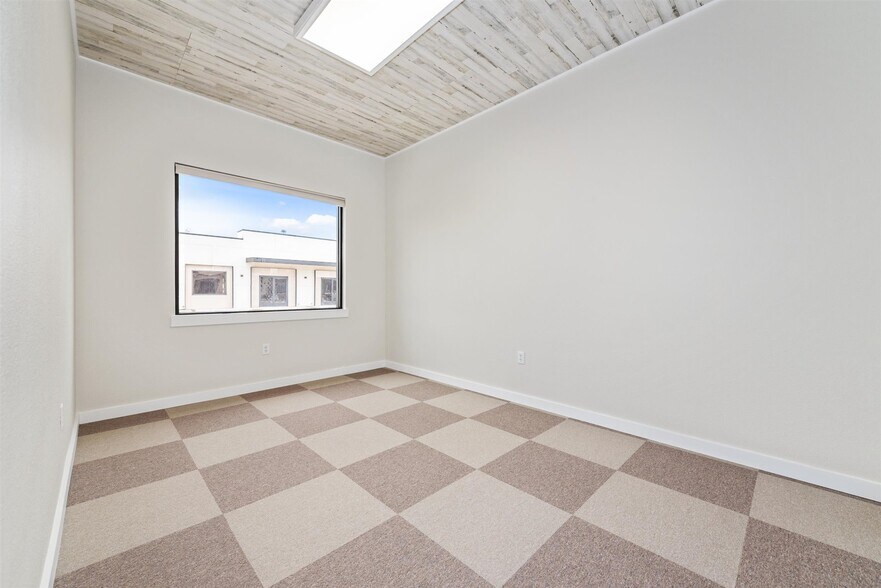 More Photos Of 4714 FM 1488 Rd, The Woodlands Office For Sale