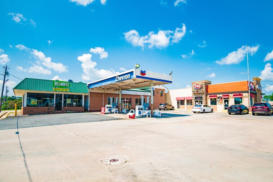 Primary Photo Of 2005 North St, Ashburn Truck Stop For Sale