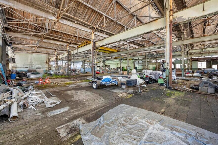 More Photos Of 244 Anaconda Rd, Butte Warehouse For Sale