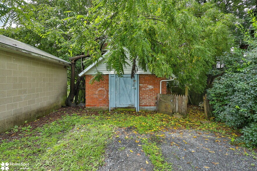 More Photos Of 217 Pen Argyl St, Pen Argyl Multifamily For Sale