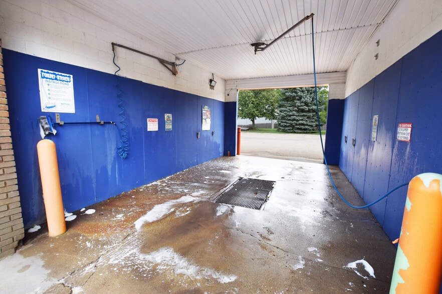 More Photos Of 5069 Fenton Rd, Flint Carwash For Sale