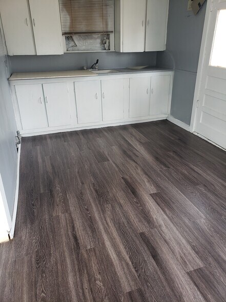 More Photos Of 312 N Creek St, Holdenville Apartments For Sale