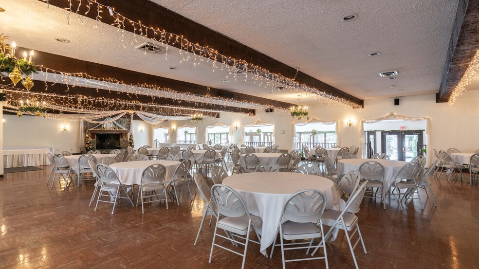 More Photos Of 271 Columbia Ave, Depew Lodge Meeting Hall For Sale