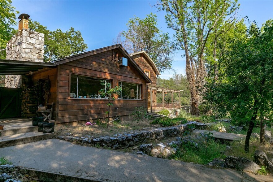 More Photos Of 2690 San Domingo Rd, Murphys Specialty For Sale