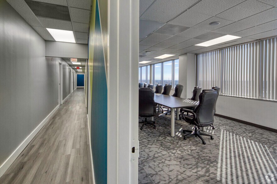 More Photos Of 410 S Ware Blvd, Tampa Loft Creative Space For Sale