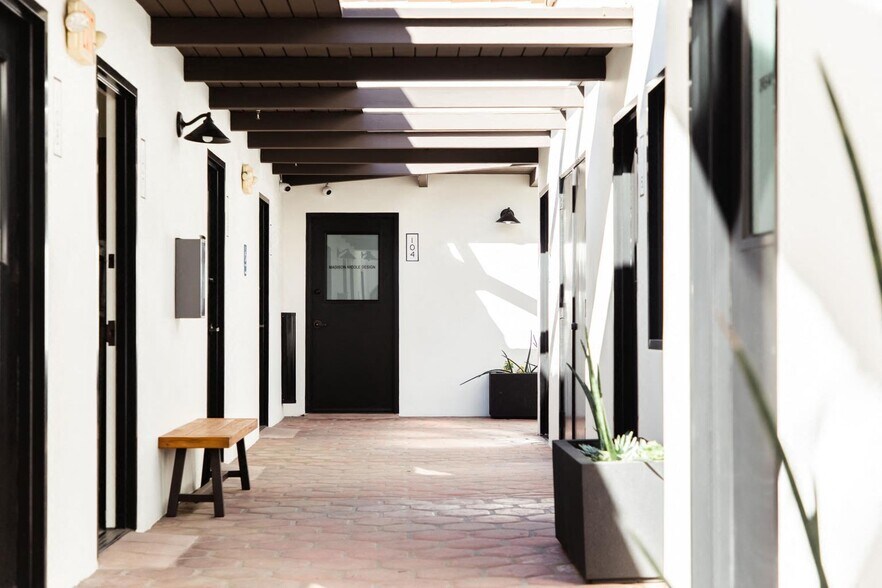 More Photos Of 300 E Santa Clara St, Ventura Medical For Lease