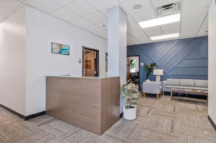 More Photos Of 720 Bayfront Pky, Pensacola Office Residential For Lease